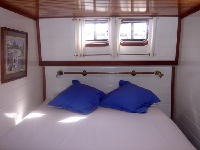 European Waterways Athos Accommodation Double Cabin.jpg